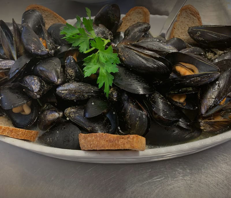 ristorante bagno florida beach viareggio in spiaggia pranzo cena a base di pesce spaghetti vongole mare versilia